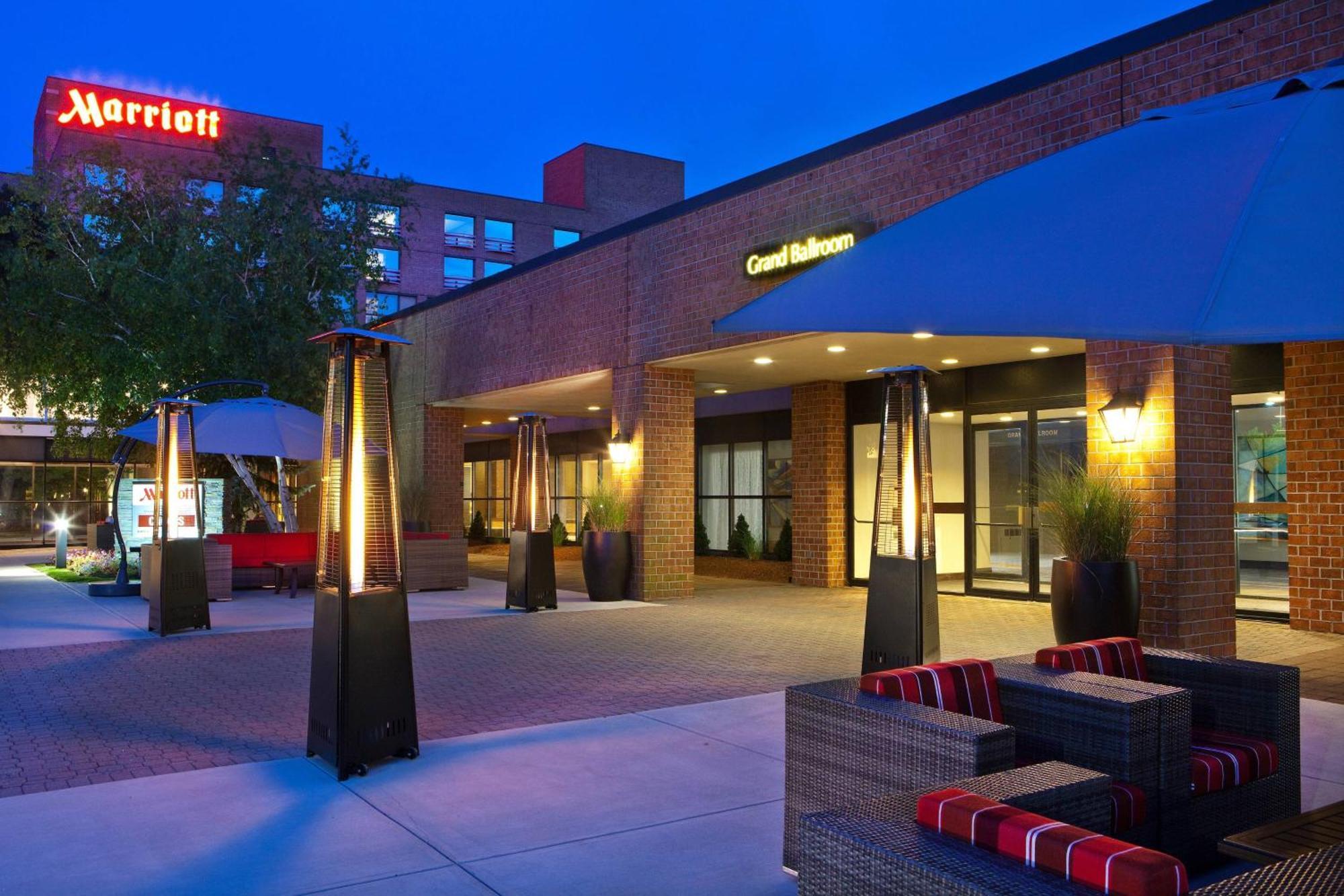 Hotel Boston Marriott Burlington Exterior foto