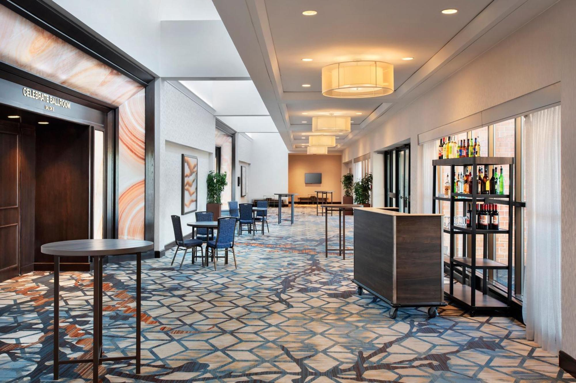 Hotel Boston Marriott Burlington Exterior foto