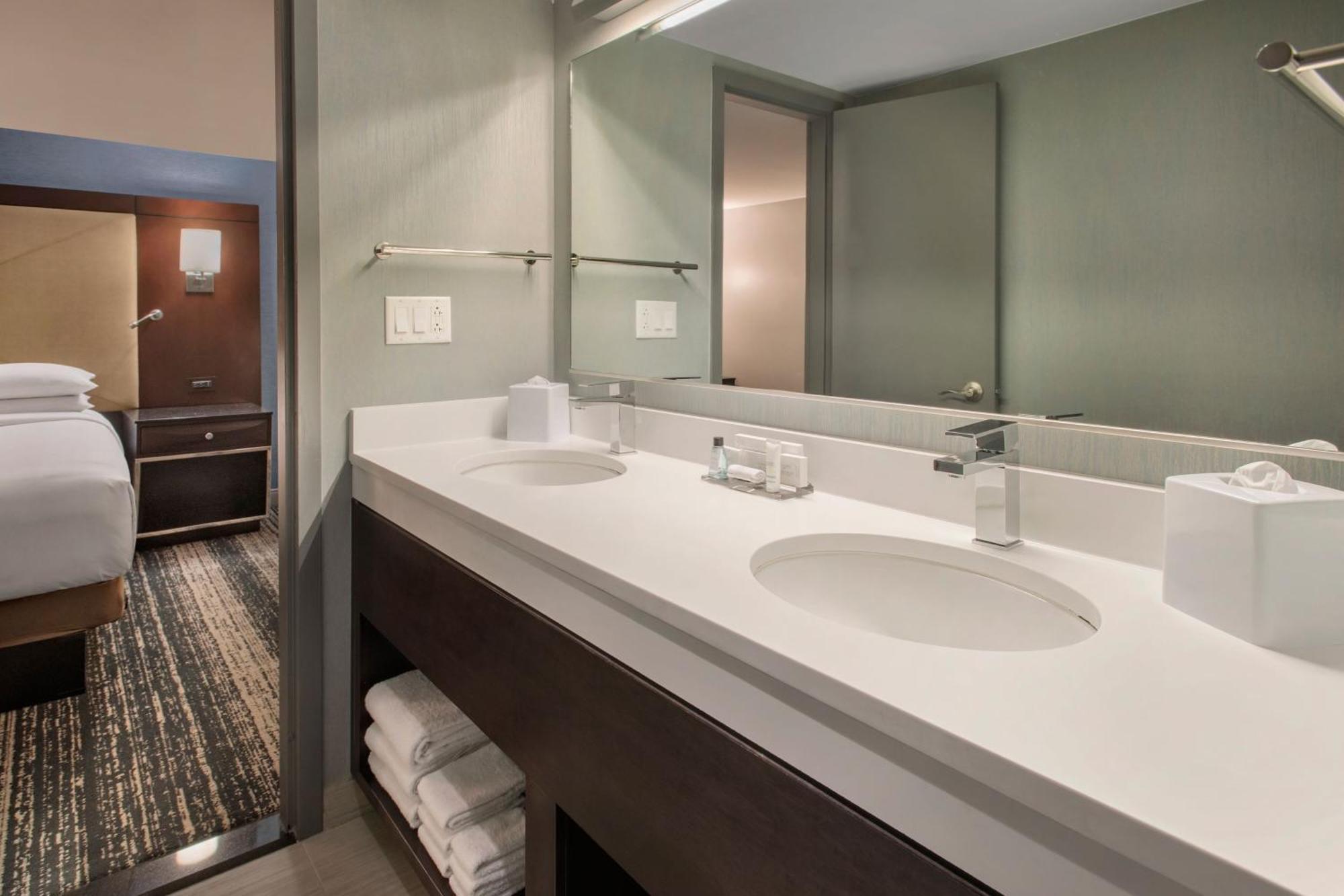Hotel Boston Marriott Burlington Exterior foto