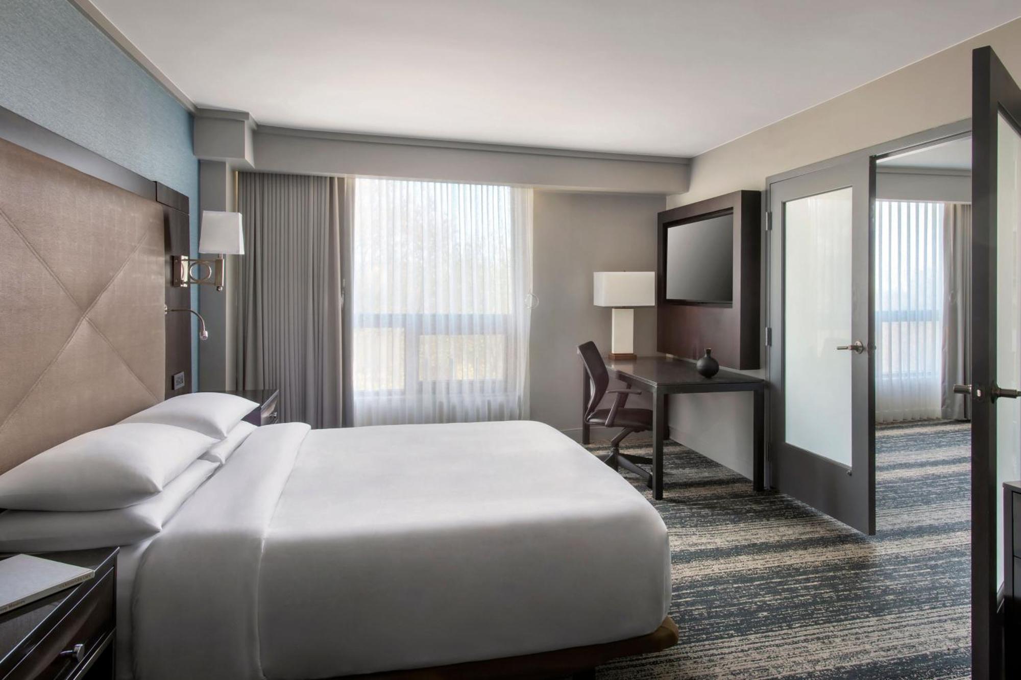 Hotel Boston Marriott Burlington Exterior foto